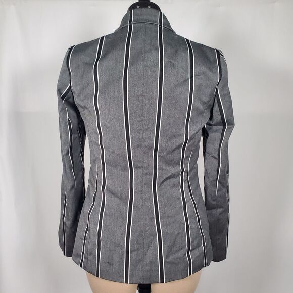 Tahari Women’s Blazer Jacket Size 2 Gray Black White Stripe Lined Fitted Classic - Picture 5 of 14
